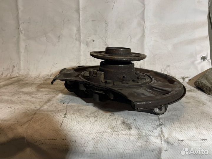 Кулак поворотный задний Mercedes E W211 112.949