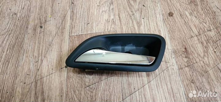 Ручка двери внутренняя левая Chevrolet Cruze 2009