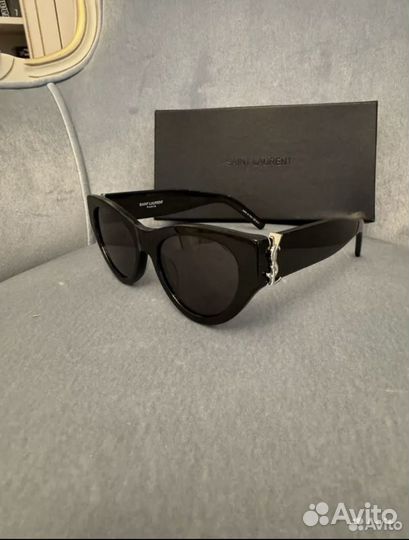 Солнцезащитные очки yves saint laurent