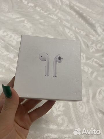 Беспроводные наушники apple airpods