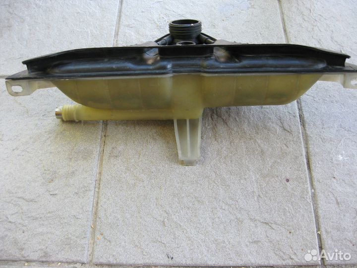 Расширительный бачок BMW E32; E34