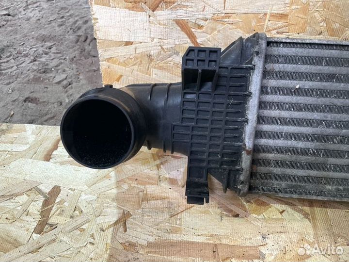 Интеркулер Mercedes C-Class W 204 2.2 OM651 2010