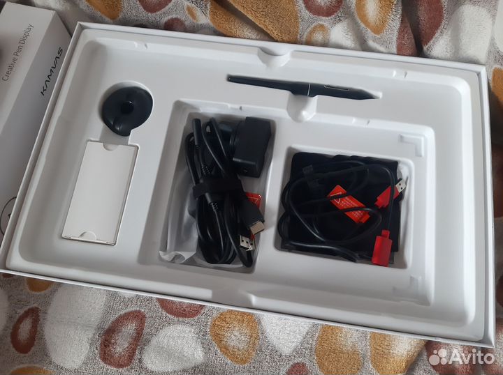 Графический планшет с экраном