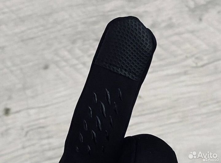 Перчатки nike hyperwarm