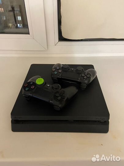 Sony PS4 slim