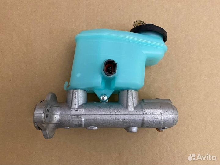 Главный торм/цил.Grand Hiace/Granvia/Regius и др