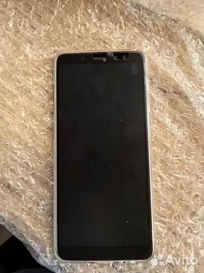 Samsung Galaxy A8 (2018), 4/32 ГБ