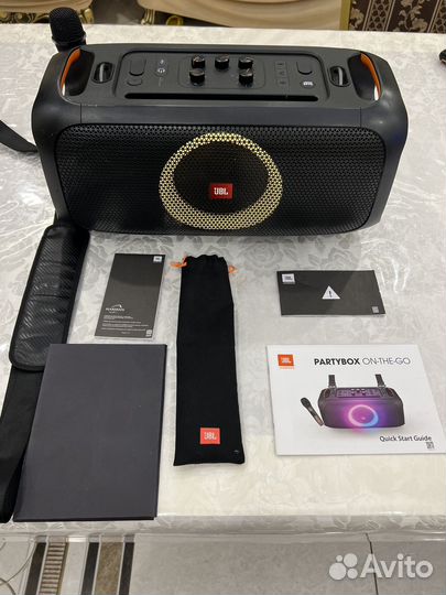 Jbl partybox on the go с микрофоном оригинал