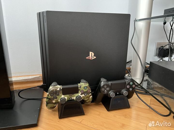 PlayStation 4 Pro 1Tb с PS VR