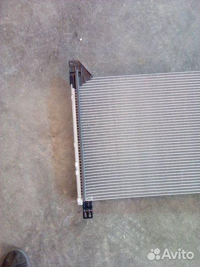 Радиатор кондиционера передний Ssangyong Rexton