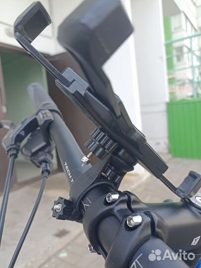Крепление для смартфона на руль велосипеда