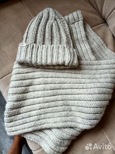 Комплект шапка и снуд женский