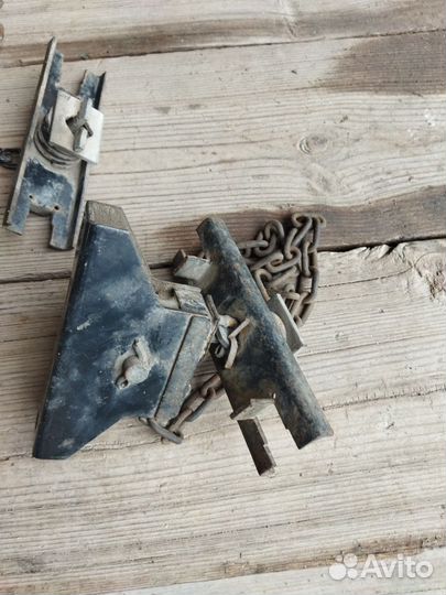 Крепление, механизм запасного колеса