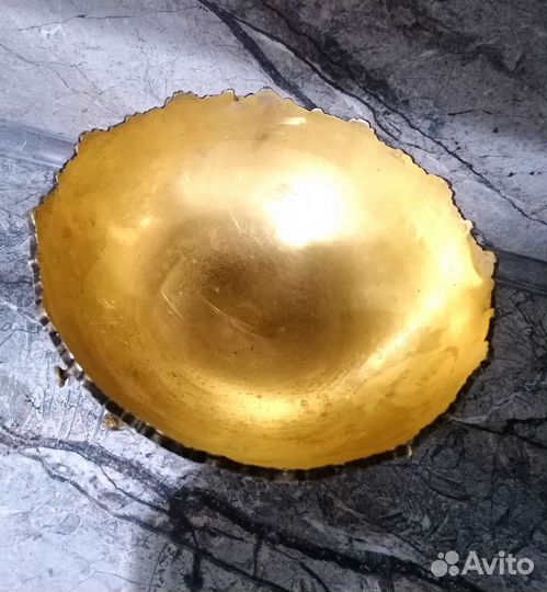 Антикварная бронзовая ваза для фруктов трубадуры