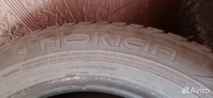 Nokian Tyres WR 225/60 R17 103V