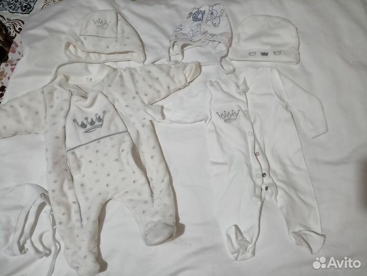 Продам комплет на выписку