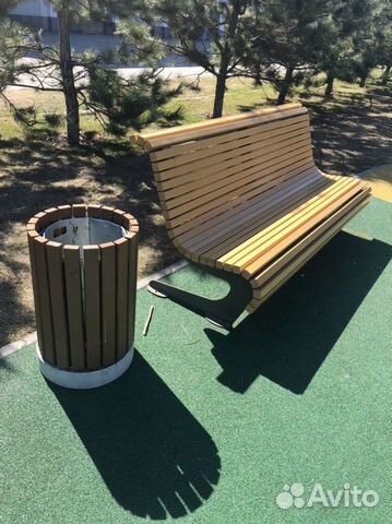 Урны круглые на бетонном основании