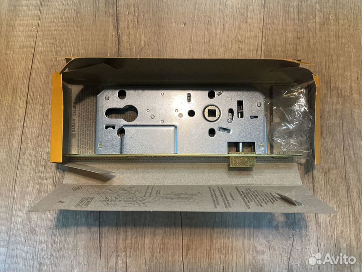 Замок врезной kale kilit152R без ответной планки