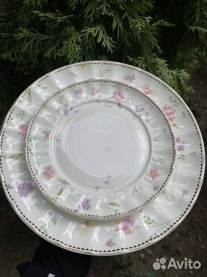 Столовый и чайный сервиз 39 предметов