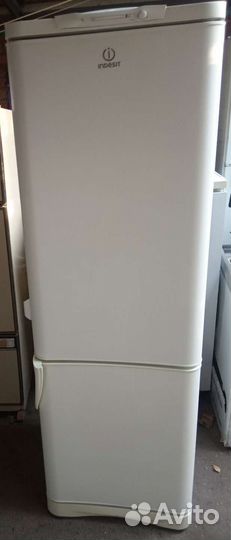 Холодильник бу indesit