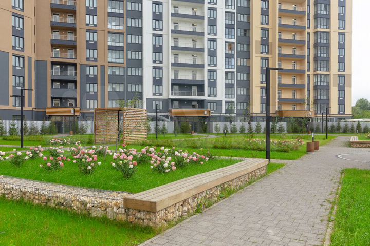 2-к. квартира, 75,8 м², 7/25 эт.