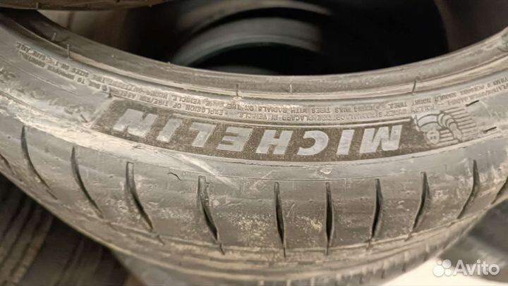 Michelin Pilot Sport 4 225/40 R19