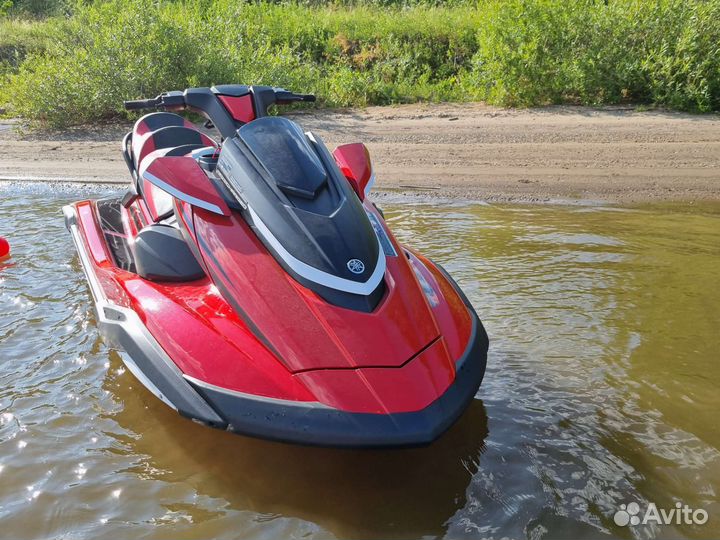 Продам гидроцикл Yamaha FX