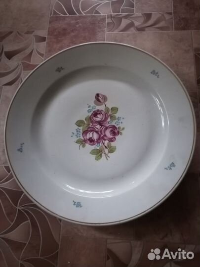 Большая тарелка блюдо