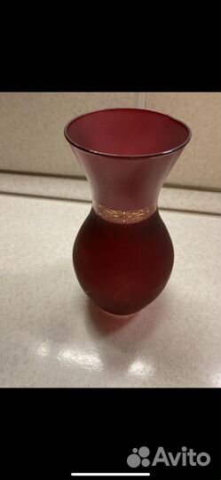 Вазы хрусталь, цветное стекло