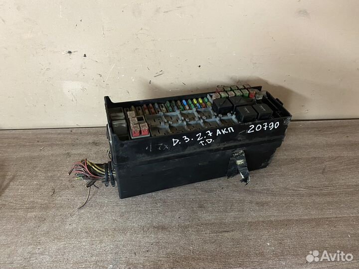 Блок предохранителей Discovery 3 2.7TD 276DT