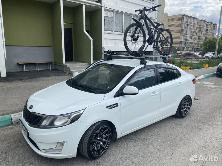 Багажник на рейлинги