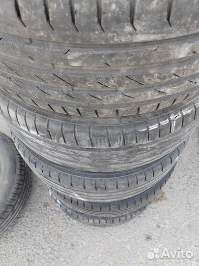 Bridgestone Ice Cruiser 7000 215/55 R17