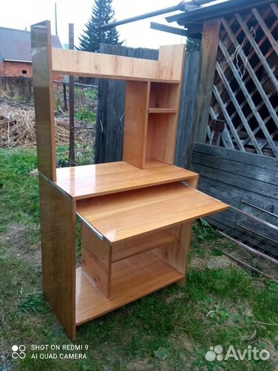 Стол компьютерный