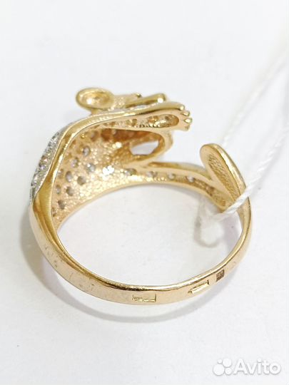 Золотое кольцо с камнем 16р