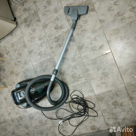 Пылесос philips безмешковой fc 8737/01