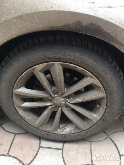 Tigar Ice 215/55 R17