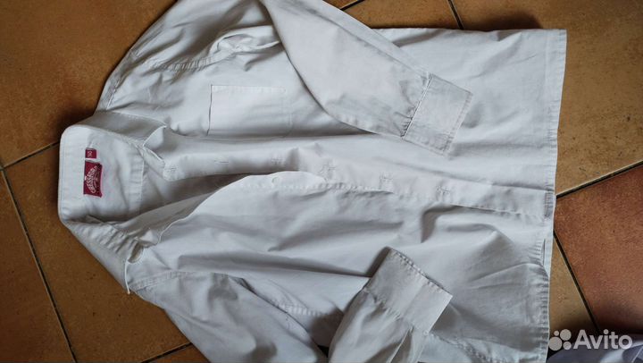 Рубашки школьные 140-146 и 152