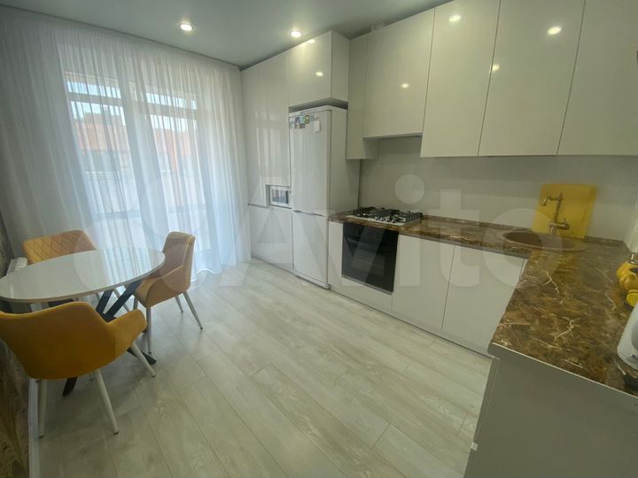 2-к. квартира, 66,9 м², 9/9 эт.