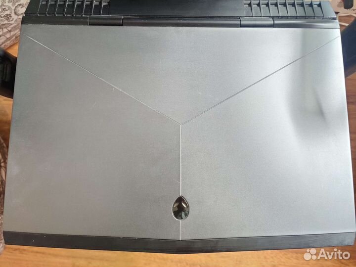 Игровой ноутбук Alienware 17 R5 p31e002