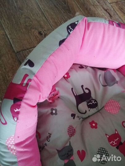 Лежанка для кошек