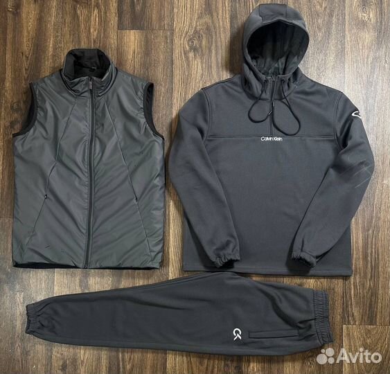 Костюм тройка 