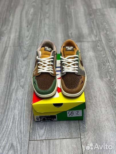 Кроссовки Nike SB Dunk Low
