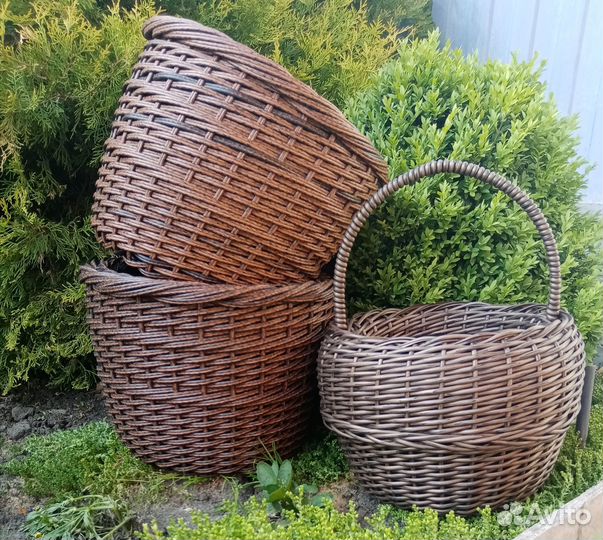 Кашпо из искусственного ротанга