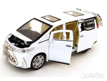 Металлическая машинка