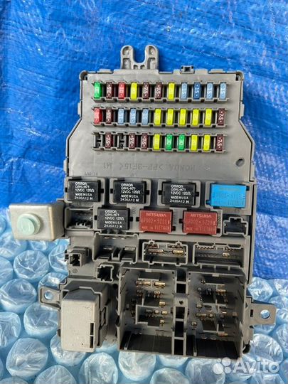 Блок предохранителей Acura Tl UA6 J32A3 2006