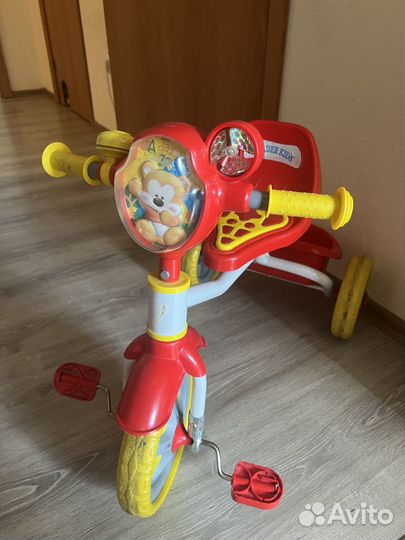 Детский трехколесный велосипед