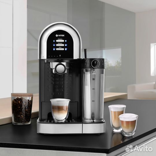 Новая рожковая Кофемашина Vitek VT-1525 BK