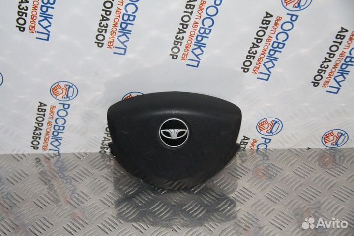 Кожух рулевой колонки Daewoo Nexia