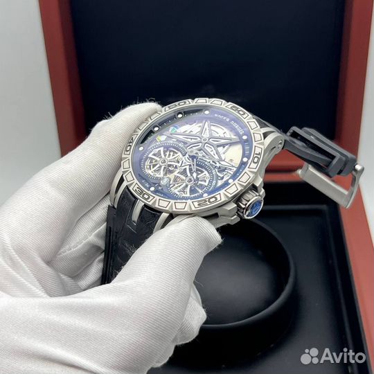 Часы мужские Roger Dubuis Excalibur