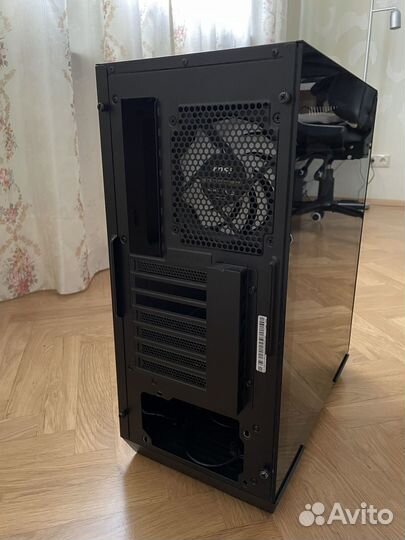 Корпус MSI MPG Gungnir 110R
